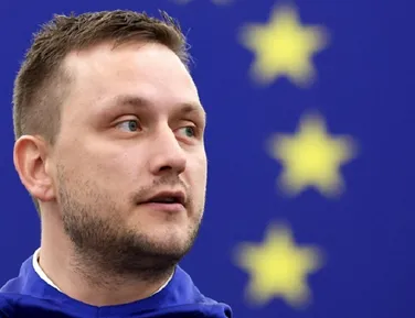 Groenlândia emite alerta de defesa civil após ameaças de invasão dos EUA - Imagem