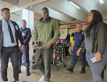 Hélio Lopes visita manifestantes atingidos por raio em ato de Nikolas - Imagem