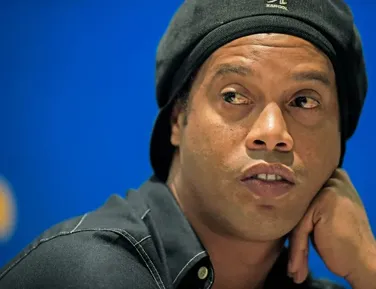 Imóveis de Ronaldinho foram usados em captação milionária do Master - Imagem