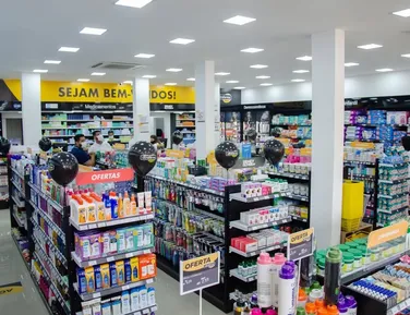 Importante rede de farmácias anuncia fechamento de todas as lojas - Imagem