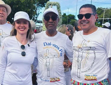 Lavagem do Bonfim reuniu milhares de fiéis e teve Isabela Suarez como juíza dos festejos - Imagem