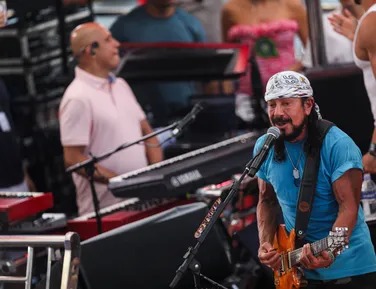 Por que Bell Marques nunca tira a bandana? Cantor explica motivo - Imagem