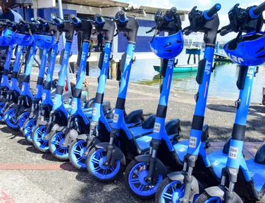 Salvador conectada: prefeitura amplia operação de patinetes elétricos - Imagem