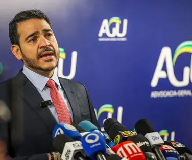 AGU pede que Gilmar recue sobre decisão de impeachment de ministros - Imagem