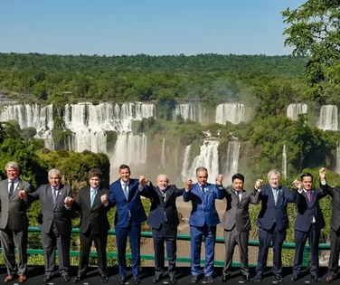 Acordo UE-Mercosul será assinado mesmo com oposição francesa, diz Lula - Imagem