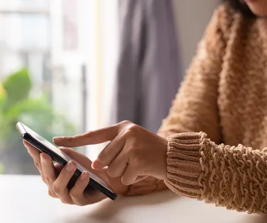 Alerta: Novo golpe no WhatsApp Web usa IA para roubar dados bancários - Imagem