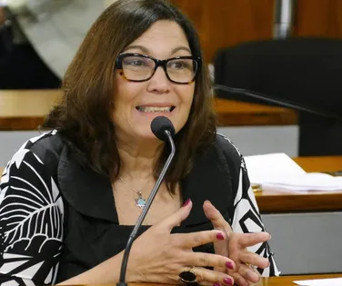 Aliada pede domiciliar a Bolsonaro: “Era atleta antes da facada” - Imagem