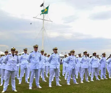 Bahia tem 61 vagas abertas na Marinha com salários de até R$ 3,8 mil - Imagem