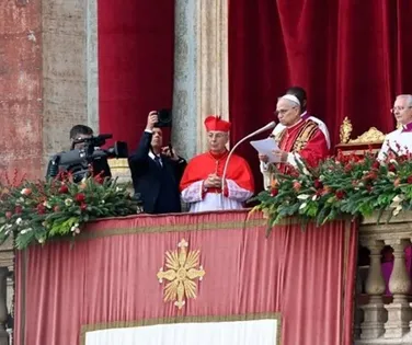 Benção de Natal: Papa Leão XIV pede paz e superação de conflitos - Imagem
