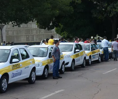 Bolsonarista quer volta da obrigatoriedade de autoescolas para a CNH - Imagem