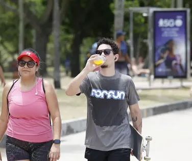 Calor extremo pode provocar mal-estar e até morte; conheça sinais - Imagem