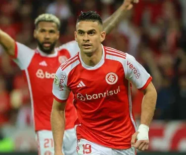 Carrasco do Bahia vira símbolo de crise que pode beneficiar o Vitória - Imagem