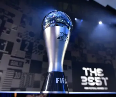 Com brasileiro na disputa, Fifa revela data para o prêmio The Best 2025 - Imagem