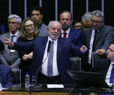 Crise entre Lula e o Congresso se acirra. É lenha na fogueira de 2026 - Imagem