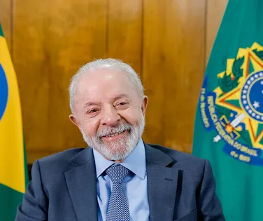Em meio à crise, Lula fará pronunciamento em rede nacional - Imagem