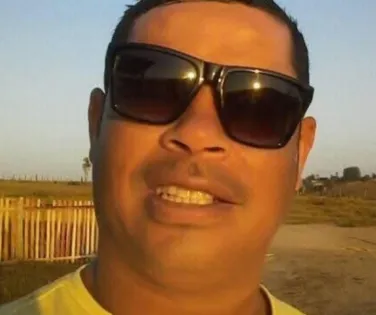 Emboscada: criminosos cortam luz e matam servidor em casa na Bahia - Imagem