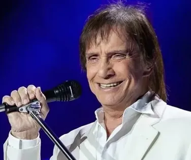 Entenda por que Roberto Carlos mudou letra no especial de Natal - Imagem