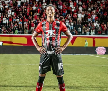 Ex-atacante do Vitória é o mais novo reforço de grande time para 2026 - Imagem