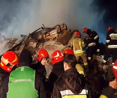 Explosão durante festa de Réveillon deixa ao menos 40 mortos - Imagem