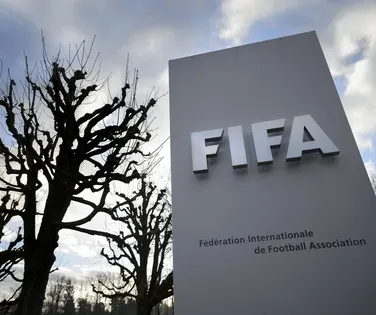 FIFA impõe "nomes neutros" e veta marcas em estádios da Copa de 2026 - Imagem