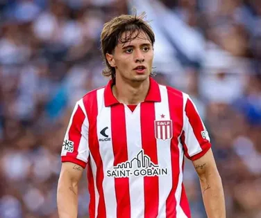 Fechado com o Bahia, lateral dá adeus ao ex-clube e manda recado - Imagem