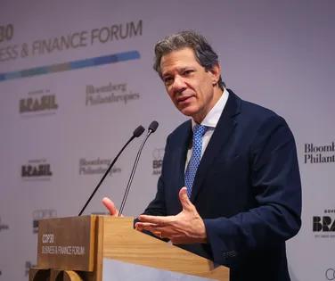 Haddad admite que pode deixar Fazenda para atuar na campanha de Lula - Imagem