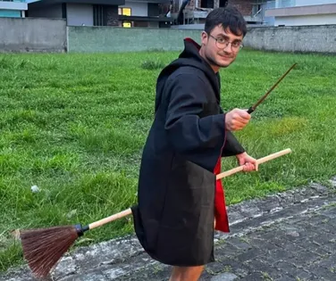 Harry Potter baiano recebe punição da Warner Bros e abandona nome - Imagem