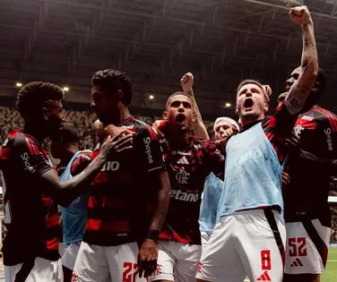 Jogadores do Flamengo terão plano vitalício com acompanhantes de luxo - Imagem