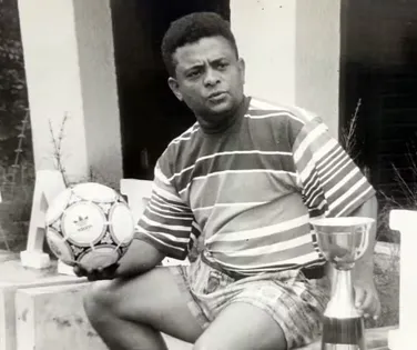 Lenda do futebol baiano morre aos 71 anos e deixa legado histórico - Imagem