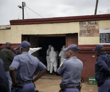Massacre em bar deixa 9 mortos na África do Sul - Imagem