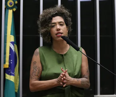 Motta recua e mantém escolta de segurança para deputada do PSOL - Imagem