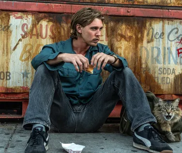 O filme de ação viciante da HBO Max que é mais divertido do que parece - Imagem