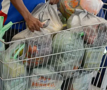 Preço da cesta básica cai em Salvador pelo quarto mês consecutivo - Imagem