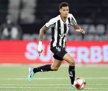 Vitória tenta contratação de volante nascido em Salvador; saiba quem é - Imagem