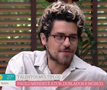 Apresentadora comete gafe com ator de Três Graças: "Não sou eu" - Imagem