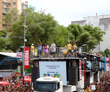 Bahia espera 3,7 milhões de turistas e R$ 8 bilhões no Carnaval - Imagem