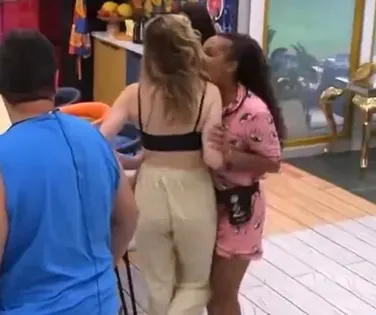 BBB 26: web pede expulsão de Sol Vega após briga com Ana Paula - Imagem
