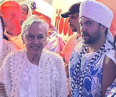 Caetano Veloso chega a camarote da família Gil para homenagem a Preta - Imagem