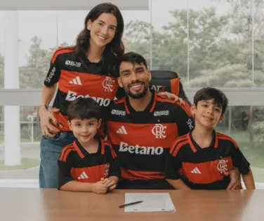 Campo de futebol e mais: saiba como é a mansão de Lucas Paquetá - Imagem