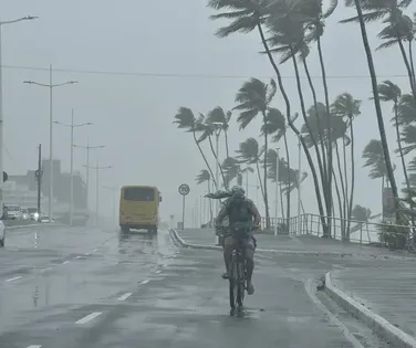 Chuva continua? Veja previsão para os próximos dias em Salvador - Imagem