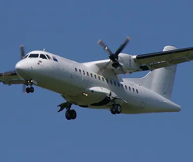 Destroços de avião desaparecido com 11 pessoas a bordo são encontrados - Imagem