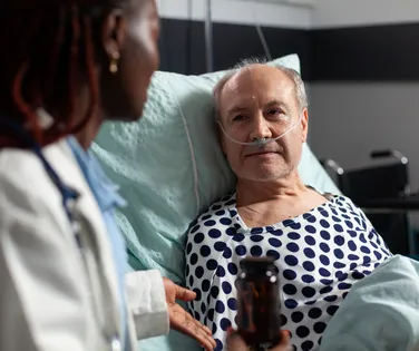 Escola de Saúde abre 50 vagas para curso de cuidados paliativos - Imagem