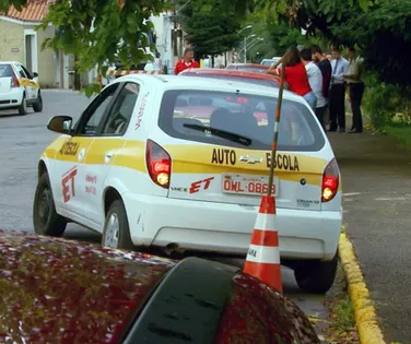 Estados retiram obrigatoriedade da baliza na prova da CNH; veja quais - Imagem
