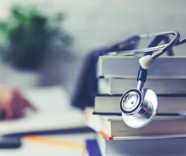 Estudantes de medicina podem ser proibidos de realizar atendimentos - Imagem