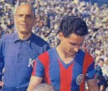 Ídolo do Bahia entra no top 100 atacantes da história do futebol - Imagem