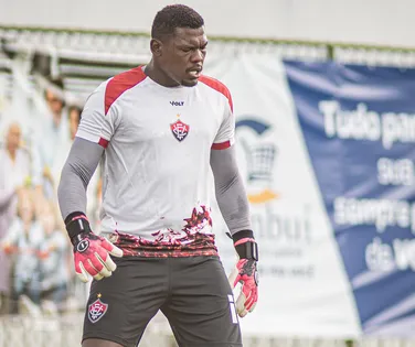 Jair Ventura exalta jovem goleiro após goleada do Vitória: "Satisfeito" - Imagem