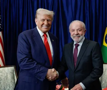 Lula x Trump: Wagner define tom de encontro: "Sem envergar a coluna" - Imagem