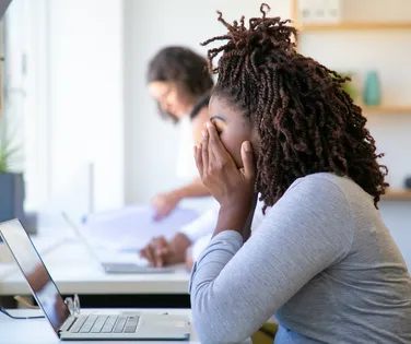 Mais de 60% dos afastamentos por Burnout são de mulheres. Quem você será em 2026? - Imagem