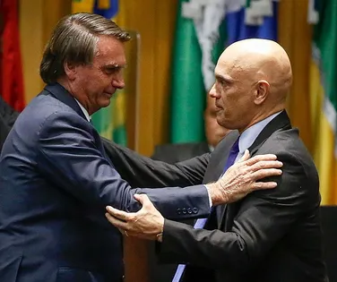 Moraes dá mais benefícios a Jair Bolsonaro na Papudinha - Imagem