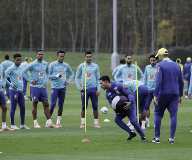 O futebol brasileiro evolui quando entende o jogo, não a nostalgia - Imagem